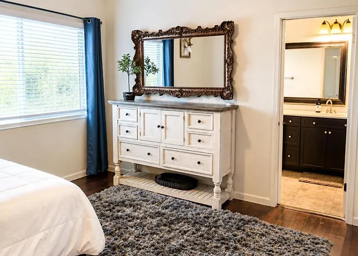 Haven Retreat Near Downtown &attractions Holiday home *